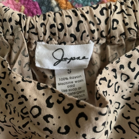 Japna Ruffle Mini Skirt in Cheetah Print - Picture 3 of 4